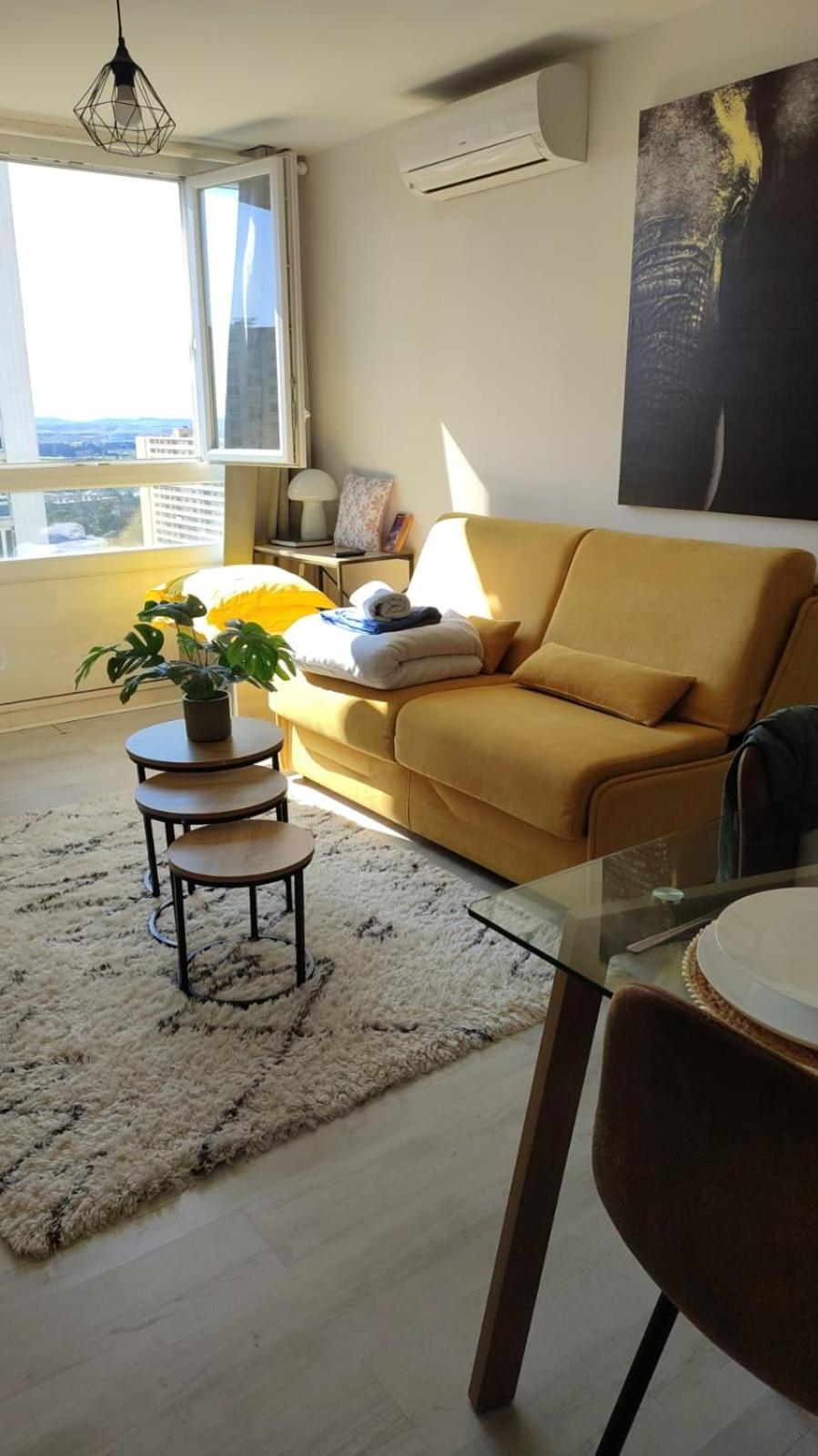 Apartment Tout Confort - Clim- Salle De Bain Commune Nimes
